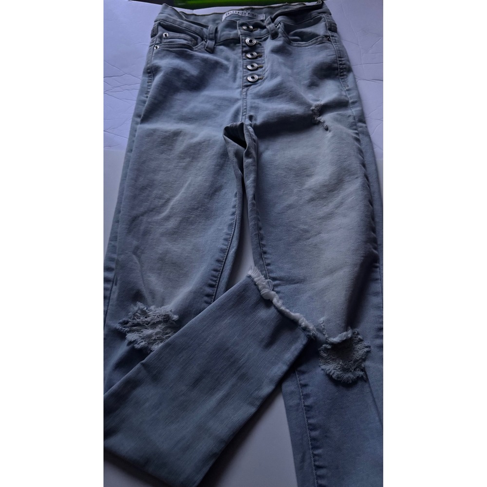 Celebrity Pink The Spice High Rise Distressed Skinny Jeans Light Wash 3/26